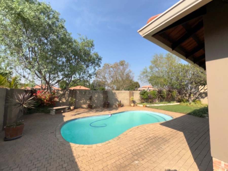 3 Bedroom Property for Sale in Waterkloof East North West